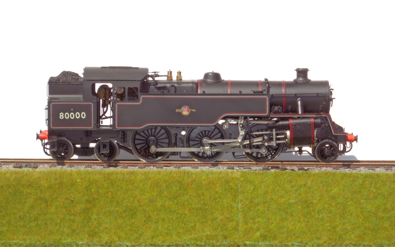 G1MRCo BR 4MT 2-6-4T, No. 80000, lined BR black, late crest, 1:32 scale, wooden case