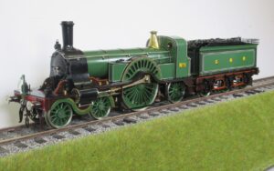 Aster GNR Stirling Single 4-2-2, GNR green, axle pump, alcohol-fired, 1:32 scale, wooden case