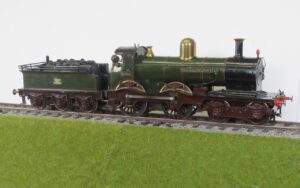 GWR 'Duke' Class 4-4-0 No. 3252 Duke of Cornwall, GW green, 10mm scale, wooden case - condition good, paintwork needs attention