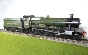 Bachmann Brassworks GWR Hall 4-6-0 No. 5903 Kedie Hall, lined GW green, 1:32 scale