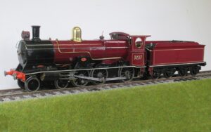 Tom Barrett NSWGR P Class 4-6-0 No. 3237 in NSWGR maroon, 10mm scale, wooden carry case