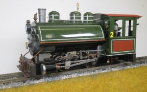 Roundhouse Davenport 0-4-0ST No. 2, lined green, gauge adjustable, 1:19 scale, original box
