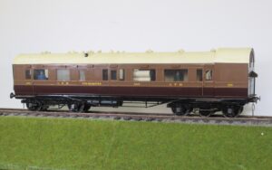 L&Y Dynamometer Car & Directors' Saloon, working model, 10mm scale, wooden box